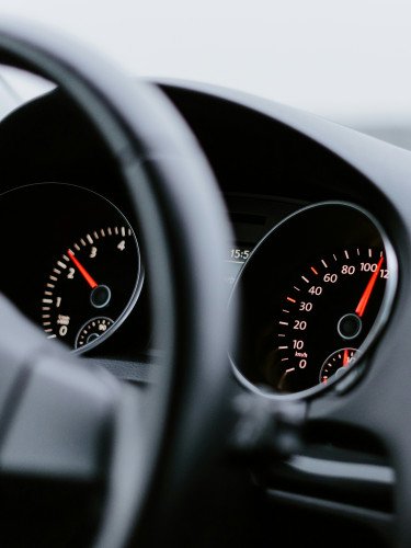 Автомобіль