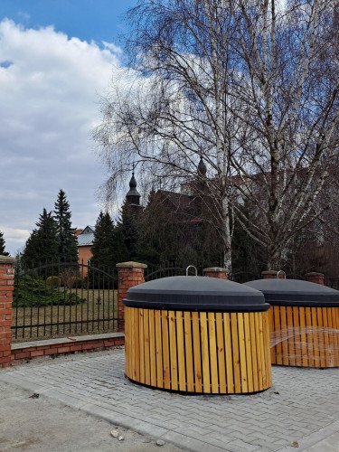 У Ковелі почали встановлювати підземні контейнери для сміття. Котнейнери для сміття.