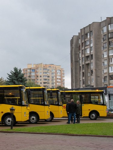 автобуси