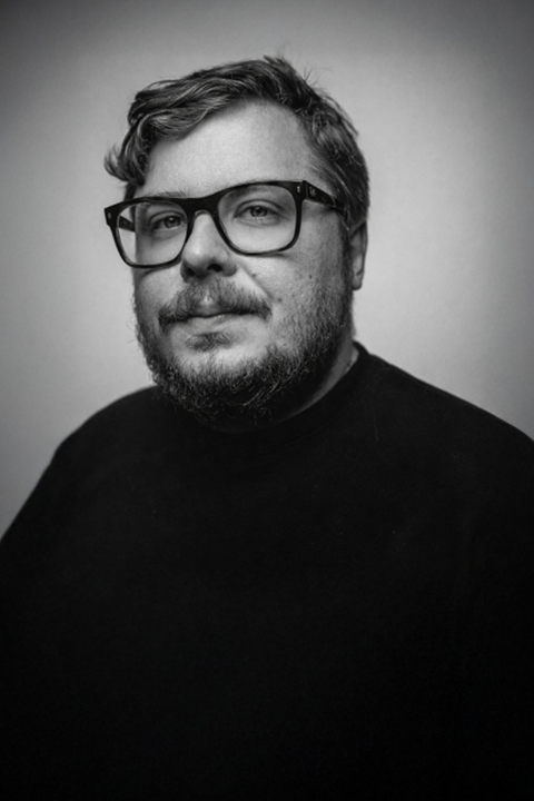 Денис Старостін