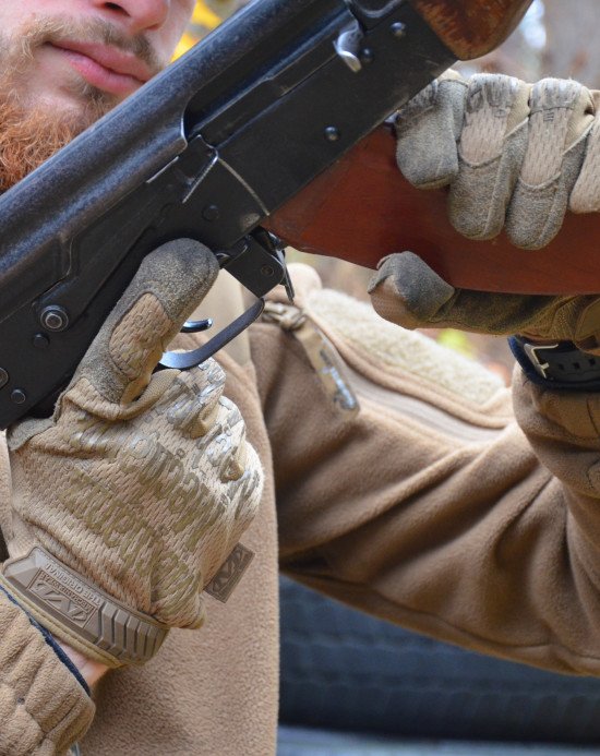  Станіслав викладає у Волинському центрі підготовки населення до національного спротиву. Фото: Наталія Грицюк