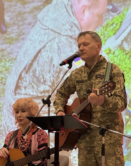 Фото з презентації книги.