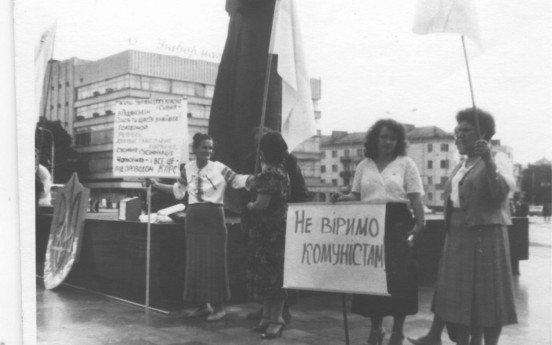1991 рік. Демонтаж пам’ятника Леніна у Луцьку. Фото «Хроніки Любарта».