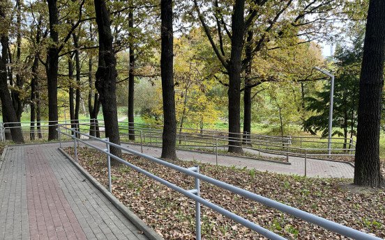 Фото misto.media. Парк «Дубовий гай».