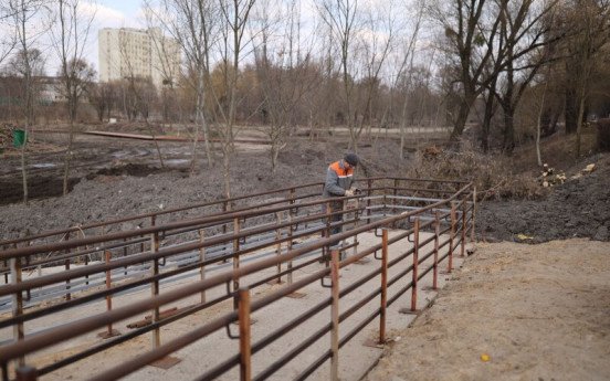 Сходи з вулиці Набережної у парк. Фото Луцької міської ради