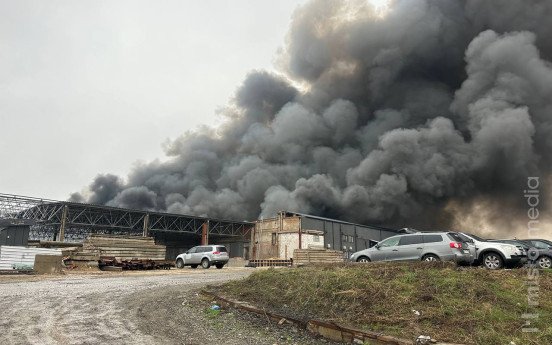 Пожежа у Луцьку на місці влучання «шахеда».