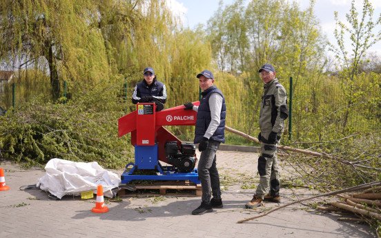 Масштабне прибирання на схилах річки Сапалаївки 