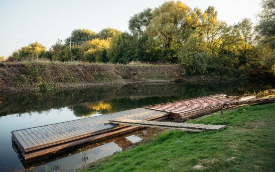 Понтон під час ремонту.