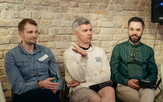 Засідання книжкового клубу було в музейному просторі «Окольний замок». Фото: Микола Цимбалюк.