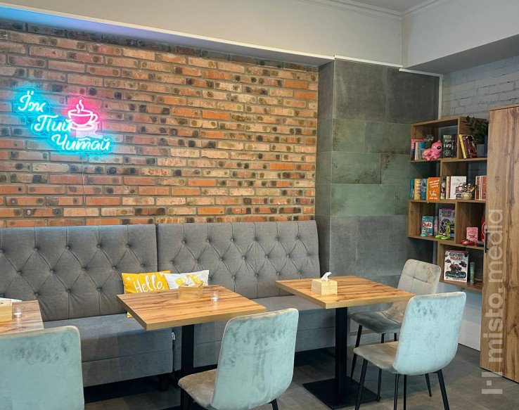 Дизайн та інтер’єр кав’ярні. Фото: Юлія Бродська. 