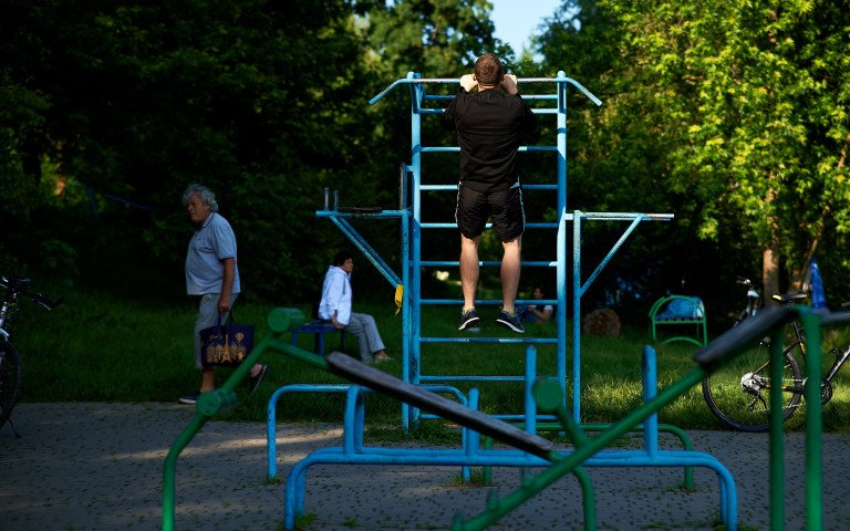 спортивний майданчик у Луцьку спортивний майданчик