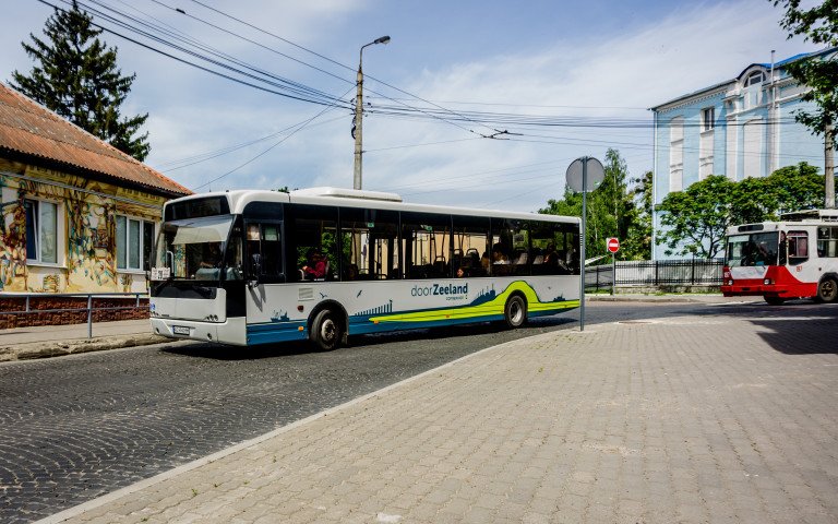 маршрут транспорт вулиця