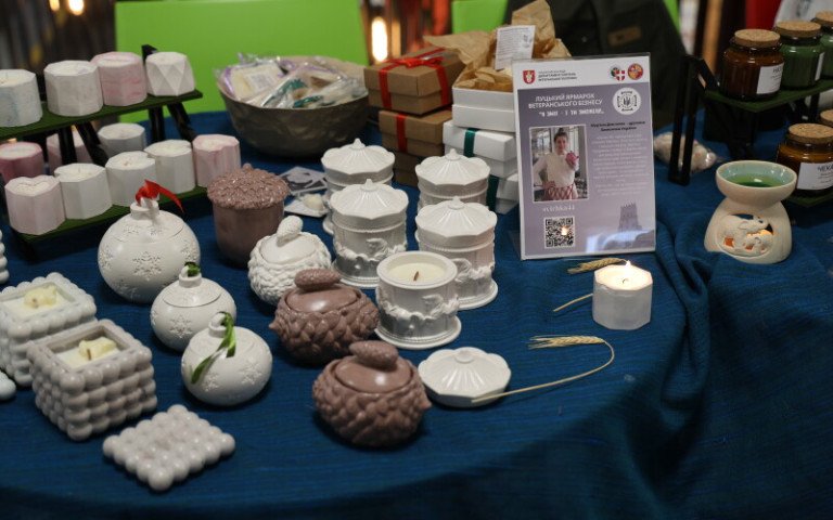 декор з кераміки