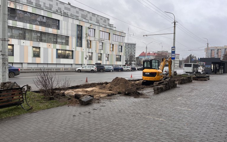 Навпроти РЦ «Промінь» з’явиться нова парковка