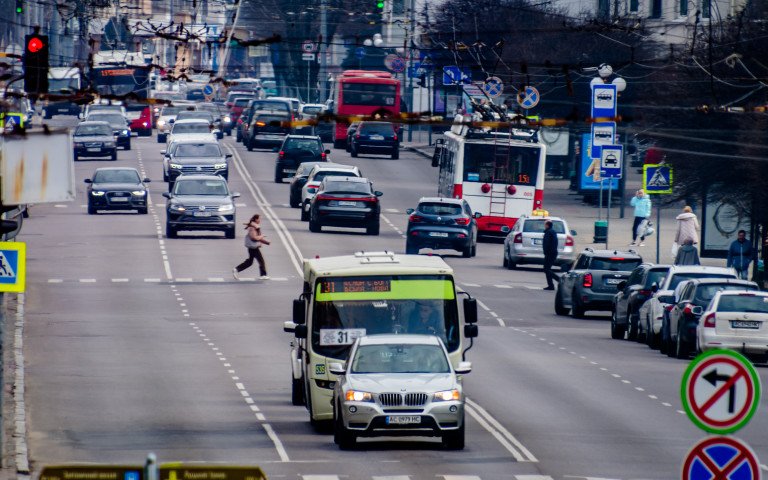 вулиця Луцька