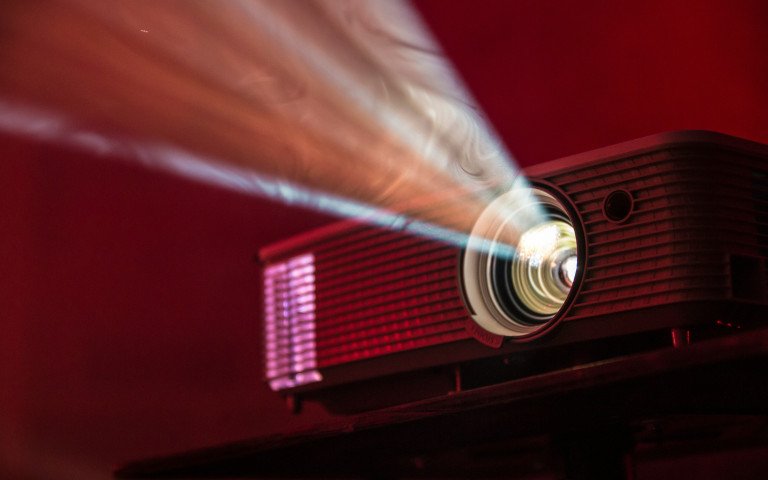 Назвали дату 13-й «Чілдрен Кінофесту» у Луцьку. проектор