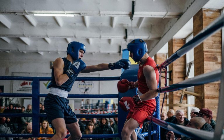 боксери під час поєдинку.