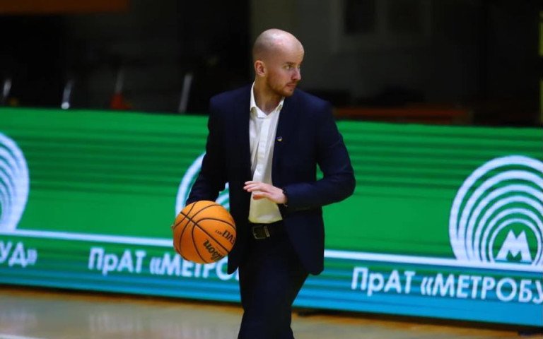 новий тренер