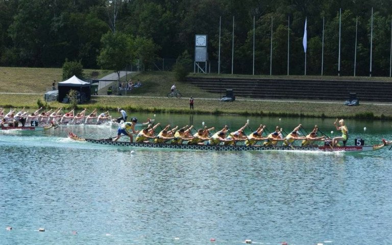 Ковельчани посіли призові місця на чемпіонаті Європи з веслування на човнах «Дракон». спортсмени на човнах «Дракон».