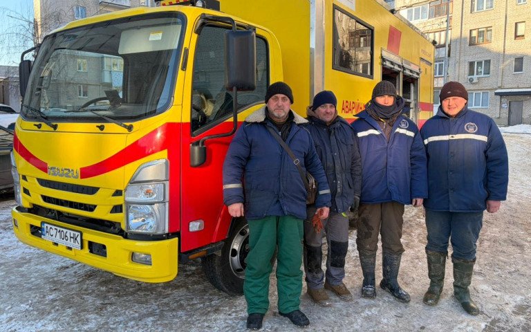 спецтехніка комунальники люди