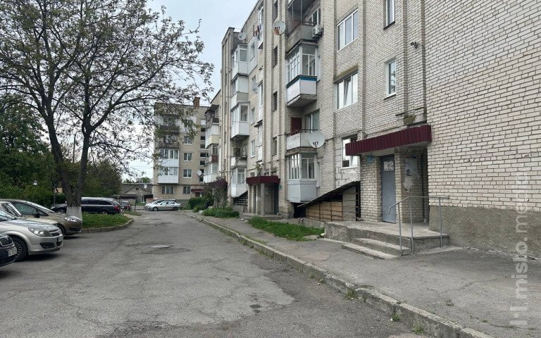 двір будинки територія