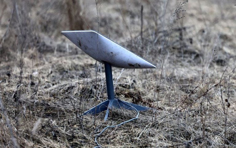 термінал Starlink пристрій