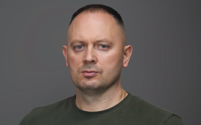 портрет командира бригади