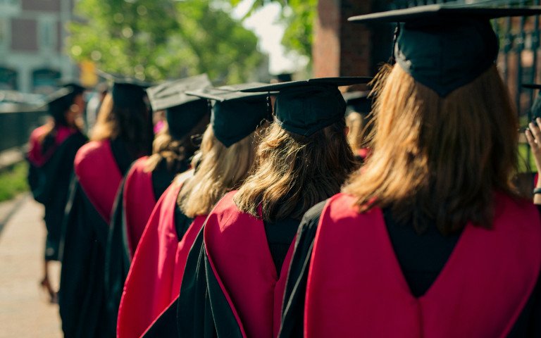 У держбюджеті заклали кошти на збільшення стипендій. студенти