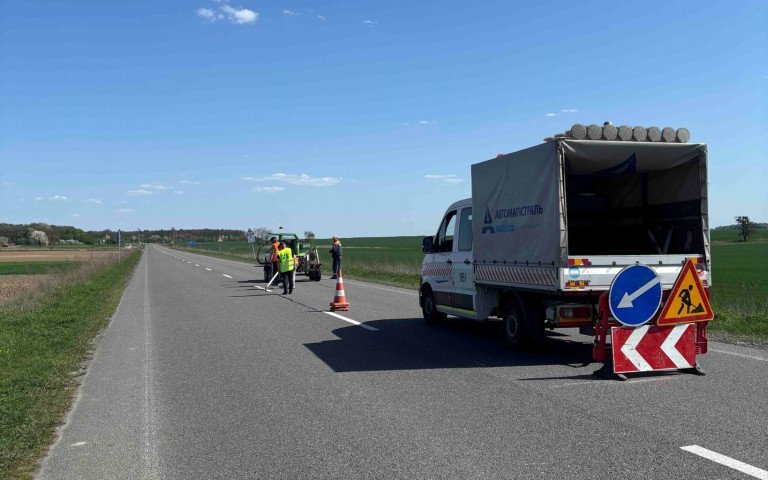дороги ремонт вантажівка