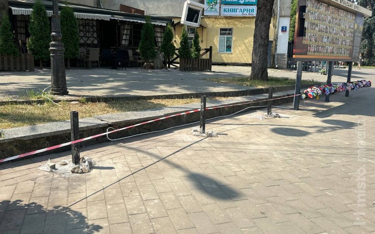 стенд перенесення герої