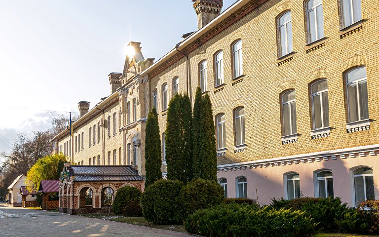 Волинський обласний ліцей з посиленою військово-фізичною підготовкою імені Героїв Небесної Сотні. будівля