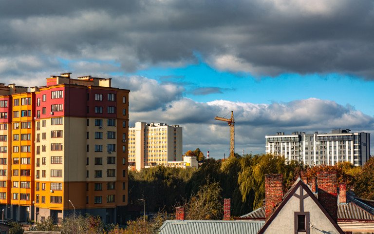 Багатоповерхові будинки