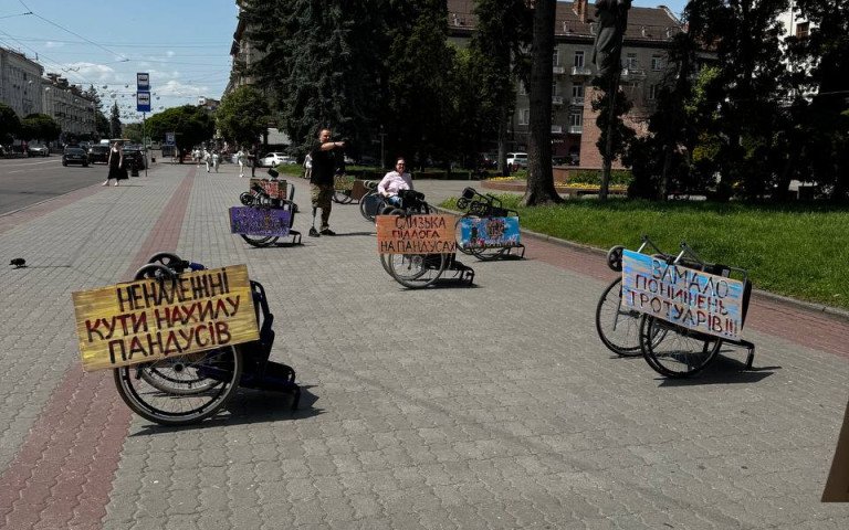 крісла колісні