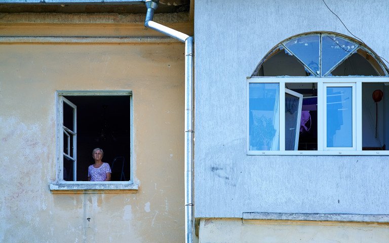 Вибух під моїм вікном. Як оговтуються від нічного обстрілу в Луцьку Вибух під моїм вікном. Як оговтуються від нічного обстрілу в Луцьку