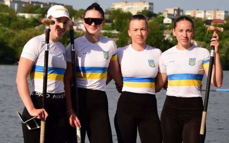 веслувальниці