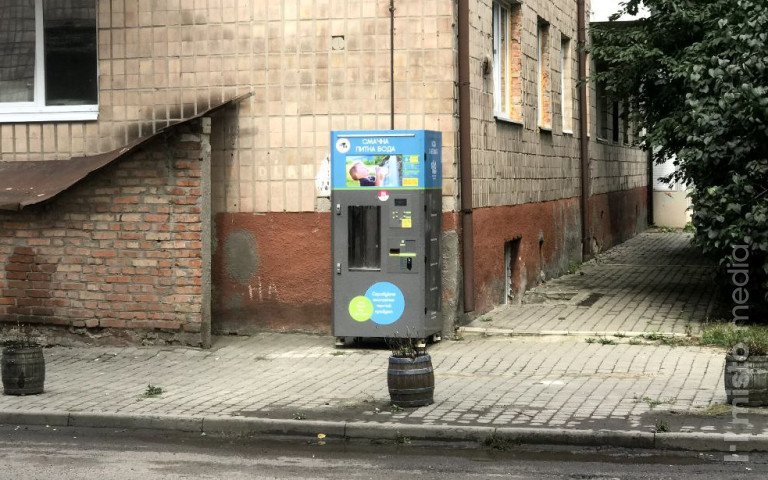 Автомат із питною водою