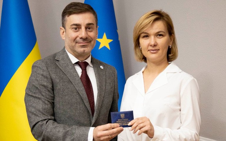 предстаниця офіс омбудсмана