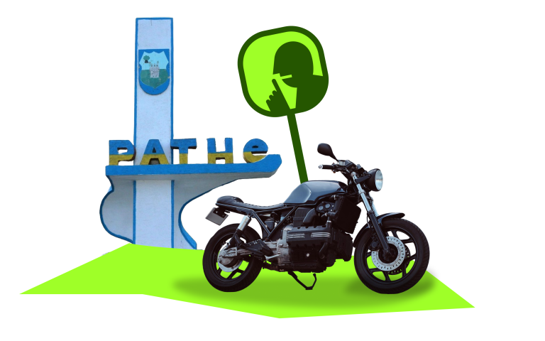 мотоцикл біля в'їзду до селища Ратне