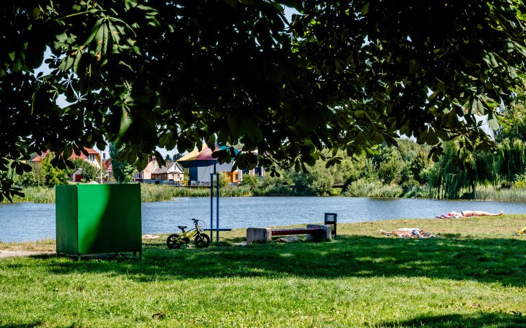 берег річки