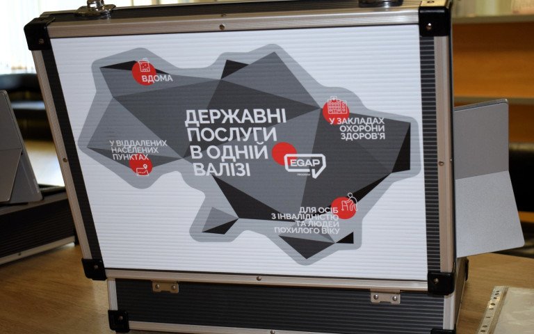 В Луцьку адміністратори ЦНАПу надають виїзні послуги. Як ними скористатися