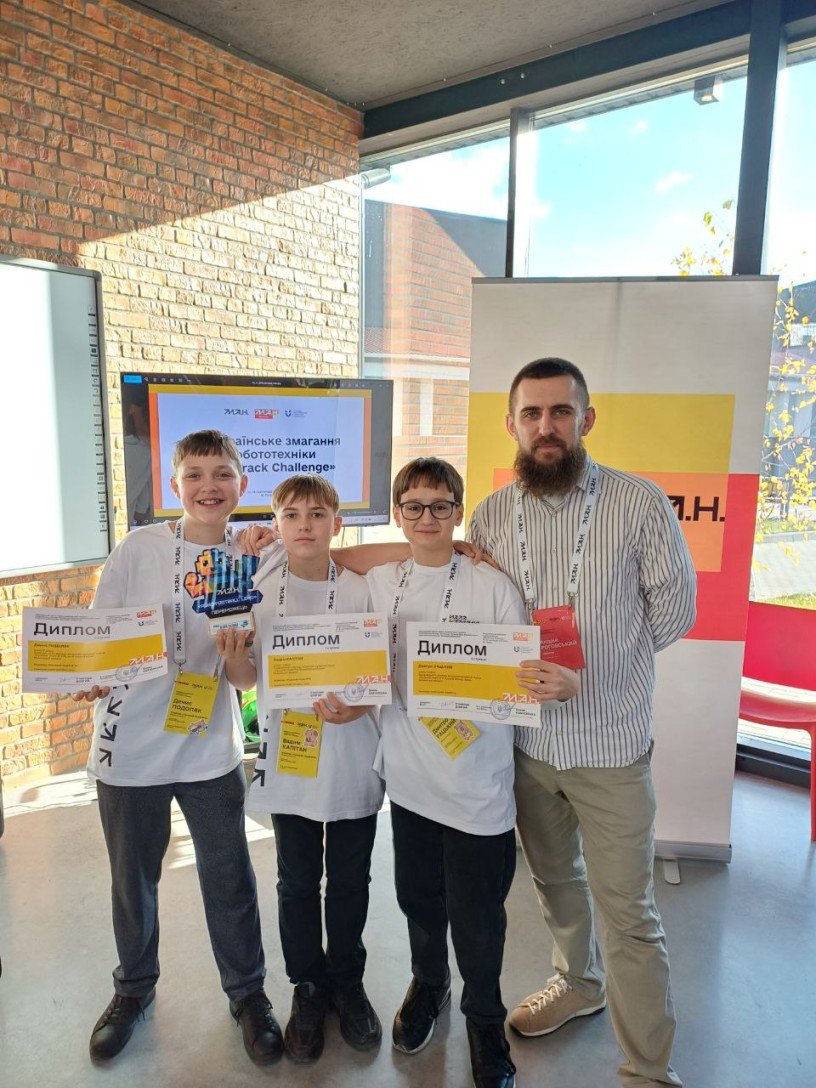 Нагородження вихованців Андрія Роговського. 