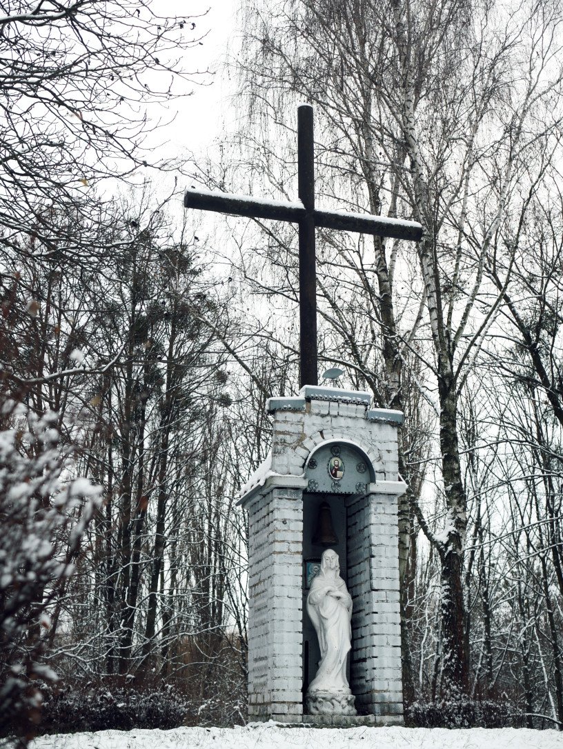 Зображення пам’ятника «Розстріляним дівчатам».