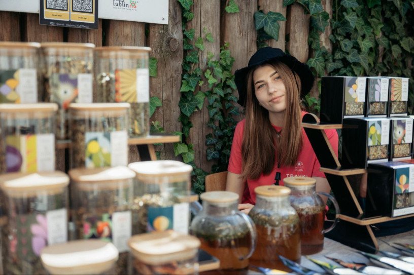Бренд трав’яного чаю TRAVKA на Літературному фестивалі «Фронтера».